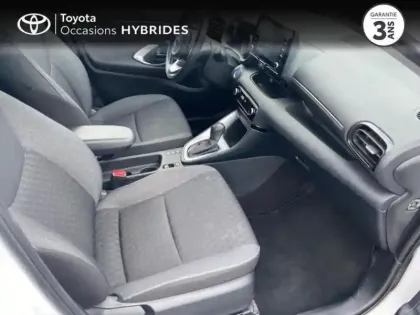 Photo 14 Toyota Yaris  116h Design 5p MY22