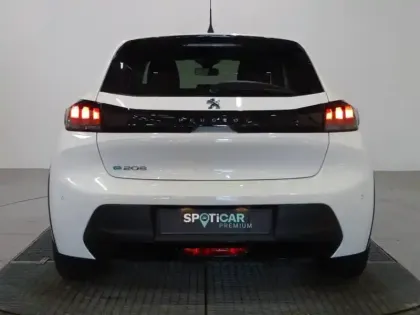 Photo 4 Peugeot 208  e- 136ch Style