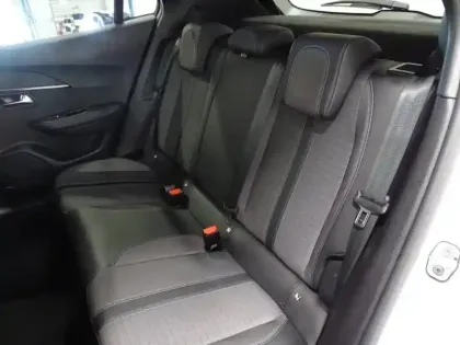 Photo 7 Peugeot 2008  1.2 PureTech 130ch S&S Allure Pack