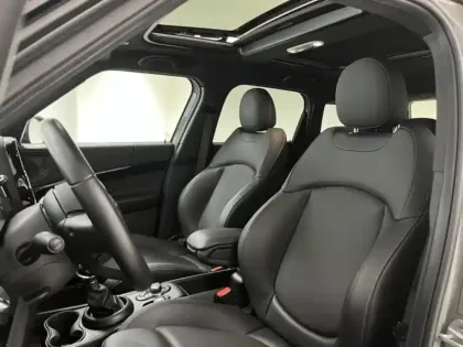 Photo 8 Mini Countryman  Cooper SE  125ch + 95ch Northwood ALL4 BVA6