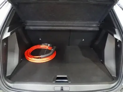 Photo 8 Peugeot 2008  e- 136ch GT