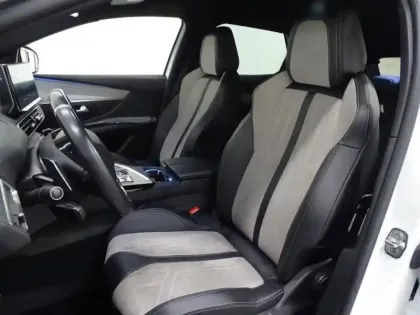 Photo 8 Peugeot 3008  HYBRID 225ch GT Pack e-EAT8