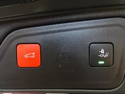 Photo 6 Peugeot 3008  HYBRID 225ch GT Pack e-EAT8