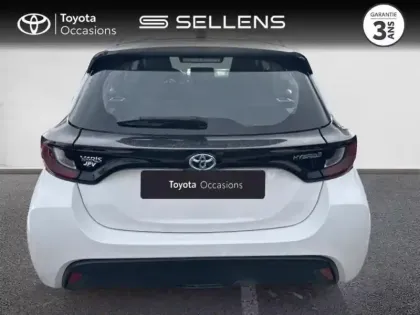 Photo 3 Toyota Yaris  116h Dynamic 5p MC24
