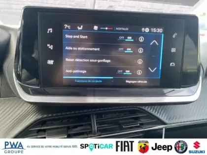 Photo 9 Peugeot 208  1.2 PureTech 100ch S&S Style EAT8