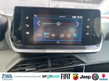 Photo 10 Peugeot 208  1.2 PureTech 100ch S&S Style EAT8