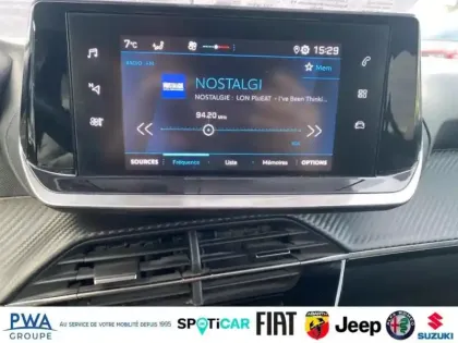 Photo 29 Peugeot 208  1.2 PureTech 100ch S&S Style EAT8