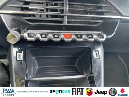 Photo 11 Peugeot 208  1.2 PureTech 100ch S&S Style EAT8