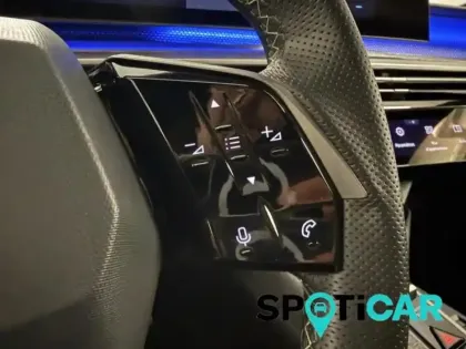 Photo 13 Peugeot 3008  1.2 Hybrid 145ch GT e-DCS6