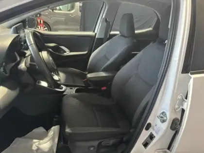 Photo 14 Toyota Yaris  116h Dynamic Business 5p + Programme Beyond Zero Academy MY22