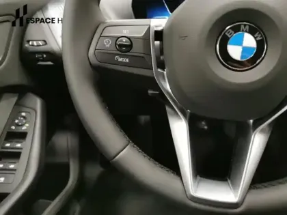 Photo 6 BMW Serie 1 Série 1 120A 170ch M Sport Design DKG7