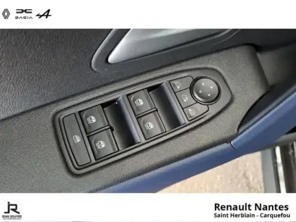 Photo 13 Dacia Duster  1.6 hybrid 140ch Journey