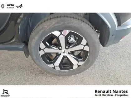 Photo 7 Dacia Duster  1.6 hybrid 140ch Journey