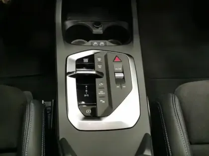 Photo 11 BMW Serie 1 Série 1 120A 170ch M Sport DKG7