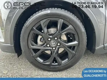 Photo 10 Toyota C-HR  122h Graphic 2WD E-CVT
