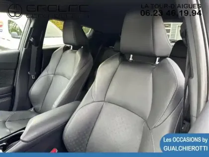 Photo 8 Toyota C-HR  122h Graphic 2WD E-CVT