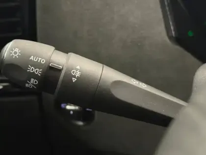 Photo 13 DS DS 4  E-TENSE 225ch Performance Line +