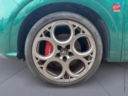 Photo 9 Alfa Romeo Tonale  1.5 HYBRID 160CH TRIBUTO ITALIANO TCT