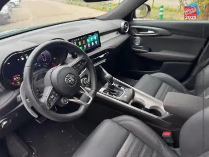 Photo 14 Alfa Romeo Tonale  1.5 HYBRID 160CH TRIBUTO ITALIANO TCT