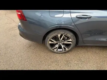 Photo 13 Volvo V60  B4 197ch Plus Style Dark DCT 7