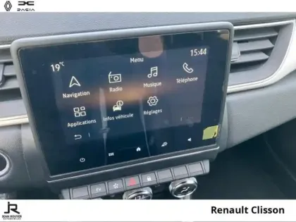 Photo 7 Renault Captur  E-Tech hybride rechargeable 160ch Intens