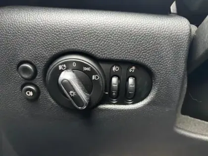 Photo 14 Mini Mini cabrio Cabrio John Cooper Works 231ch Edition Premium Plus BVA8