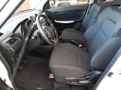 Photo 9 Suzuki Swift  1.2 Dualjet Hybrid 83ch Avantage