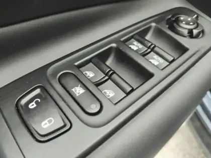 Photo 14 Jeep Renegade  1.5 Turbo T4 130ch MHEV Limited BVR7