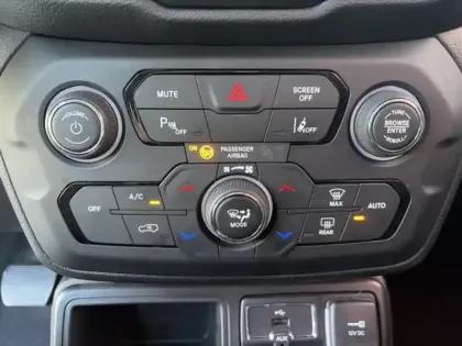Photo 29 Jeep Renegade  1.5 Turbo T4 130ch MHEV Limited BVR7
