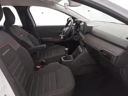 Photo 13 Dacia Sandero  1.0 TCe 90ch Stepway Confort -22