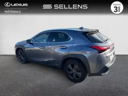 Photo 1 Lexus UX  250h 4WD Le MY19