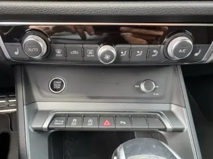 Photo 14 Audi Q3  Sportback 35 TFSI 150ch S line S tronic 7