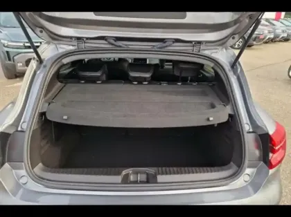 Photo 12 Renault Clio  1.6 E-Tech hybride 145ch Engineered