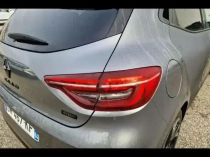 Photo 14 Renault Clio  1.6 E-Tech hybride 145ch Engineered