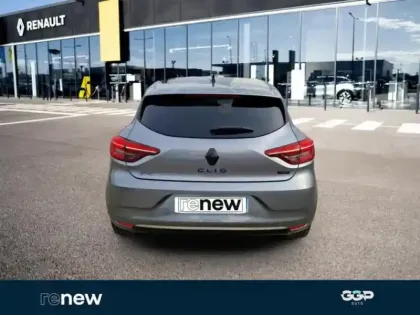 Photo 4 Renault Clio  1.6 E-Tech hybride 145ch Engineered