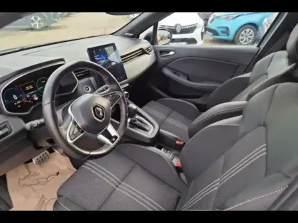 Photo 8 Renault Clio  1.6 E-Tech hybride 145ch Engineered