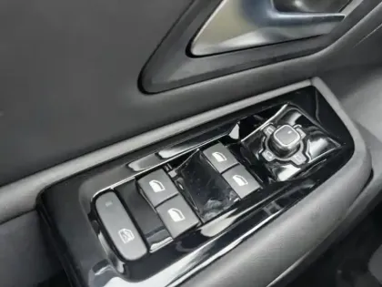 Photo 27 Citroën C5  X Hybride rechargeable 180ch Shine ëEAT8