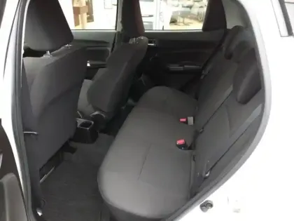 Photo 11 Suzuki Swift  1.2 Dualjet Hybrid 83ch Avantage