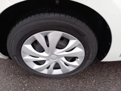 Photo 8 Suzuki Swift  1.2 Dualjet Hybrid 83ch Avantage