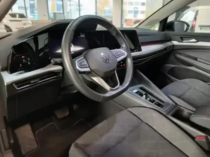 Photo 14 Volkswagen Golf  1.0 eTSI OPF 110ch Life Plus DSG7