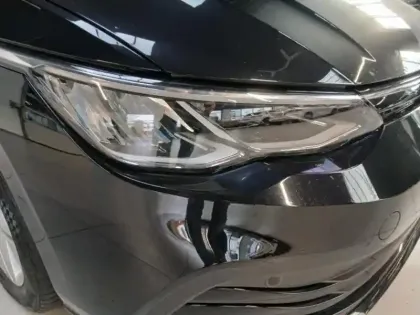 Photo 8 Volkswagen Golf  1.0 eTSI OPF 110ch Life Plus DSG7