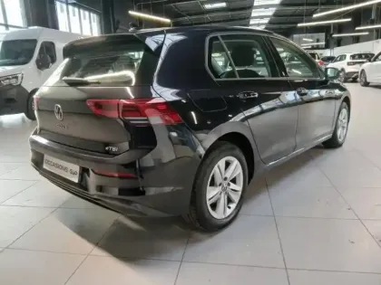 Photo 6 Volkswagen Golf  1.0 eTSI OPF 110ch Life Plus DSG7