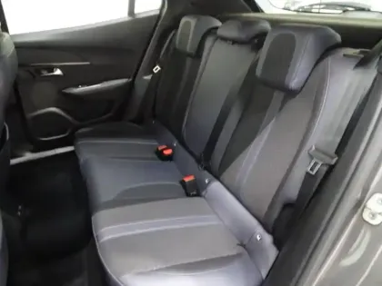 Photo 7 Peugeot 2008  1.2 PureTech 130ch S&S Allure EAT8 7cv