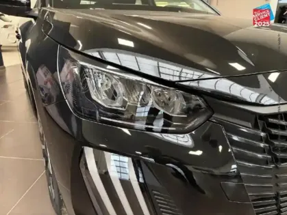 Photo 12 Peugeot 208  1.2 Hybrid 110ch Style e-DCS6