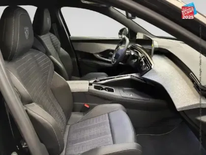 Photo 4 Peugeot 3008  1.2 Hybrid 145ch GT e-DCS6