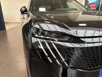 Photo 12 Peugeot 3008  1.2 Hybrid 145ch GT e-DCS6