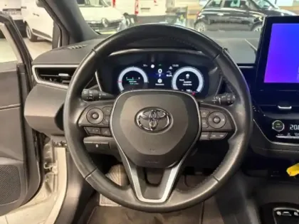 Photo 13 Toyota Corolla  Touring Spt 1.8 140ch Dynamic MY23