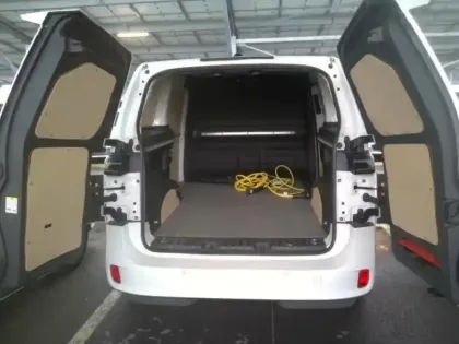 Photo 4 Volkswagen Id. Buzz Cargo  204ch 77kWh