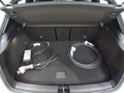 Photo 5 Mercedes Classe A  250 e 160+102ch Progressive Line 8G-DCT 8cv