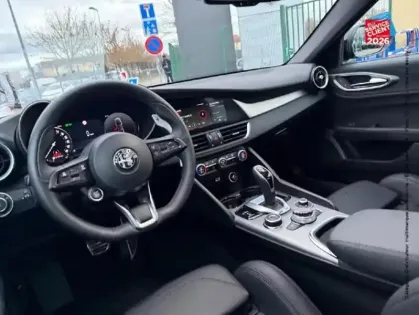 Photo 29 Alfa Romeo Giulia  2.2 Diesel 160ch Veloce AT8